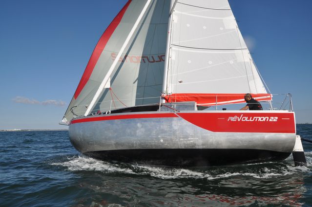 revolution 22 sailboat